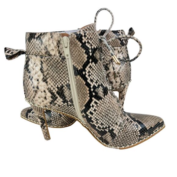BCBGENERATION HINNA POINTED TOE HEELED ANKLE BOOTIES NATURAL SNAKE NWOB SIZE 6.5 - Picture 5 of 12